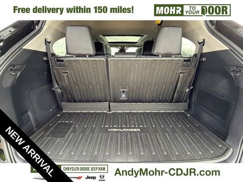 Used 2024 Toyota Highlander Platinum image 39