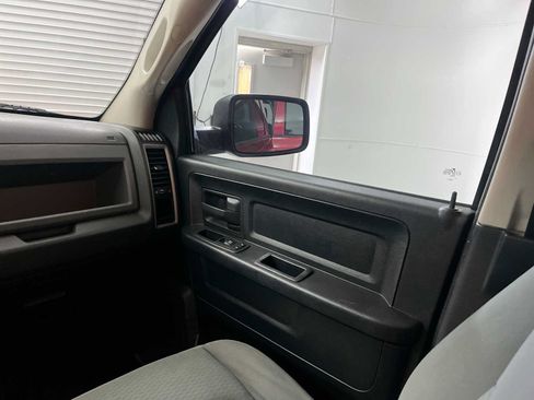 Used 2014 RAM 1500 Express AWD/4WD image 11