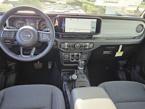 New 2025 Jeep Gladiator Sport image 24