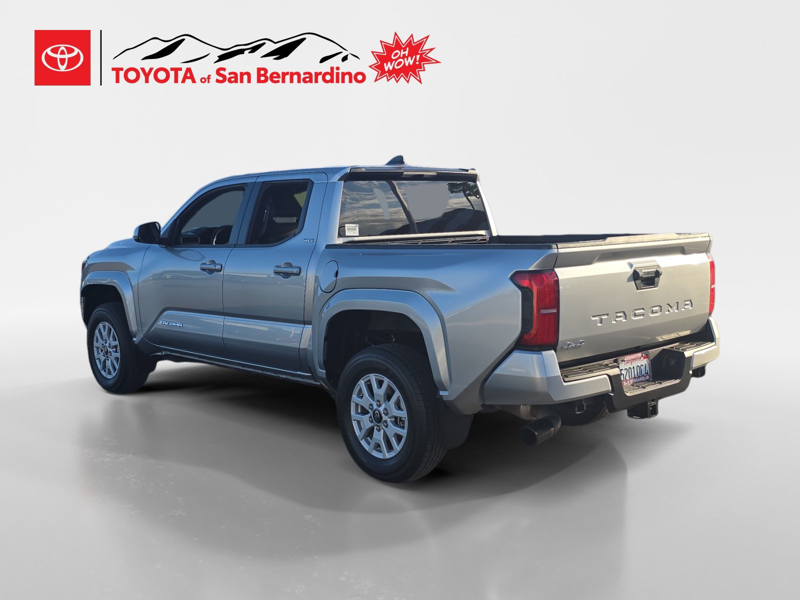 Certified 2024 Toyota Tacoma SR5 AWD/4WD image 3