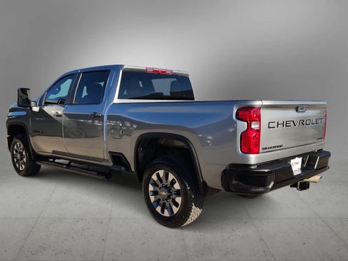Used 2024 Chevrolet Silverado 2500 Custom w/ Custom Convenience Package image 6