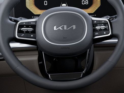 New 2026 Kia Carnival FWD image 22