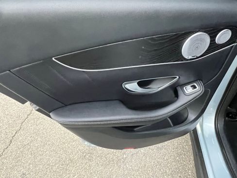 Used 2018 Mercedes-Benz GLC 300 4MATIC image 28