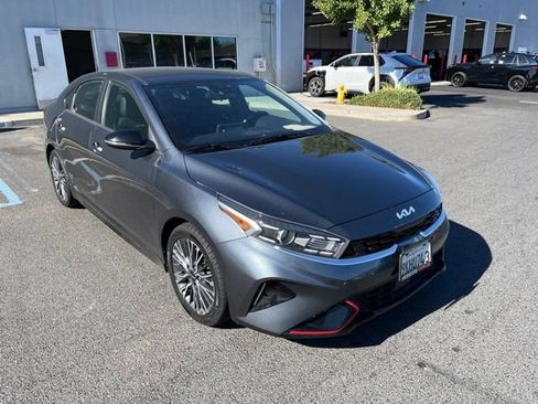 Used 2024 Kia Forte GT-Line FWD image 3