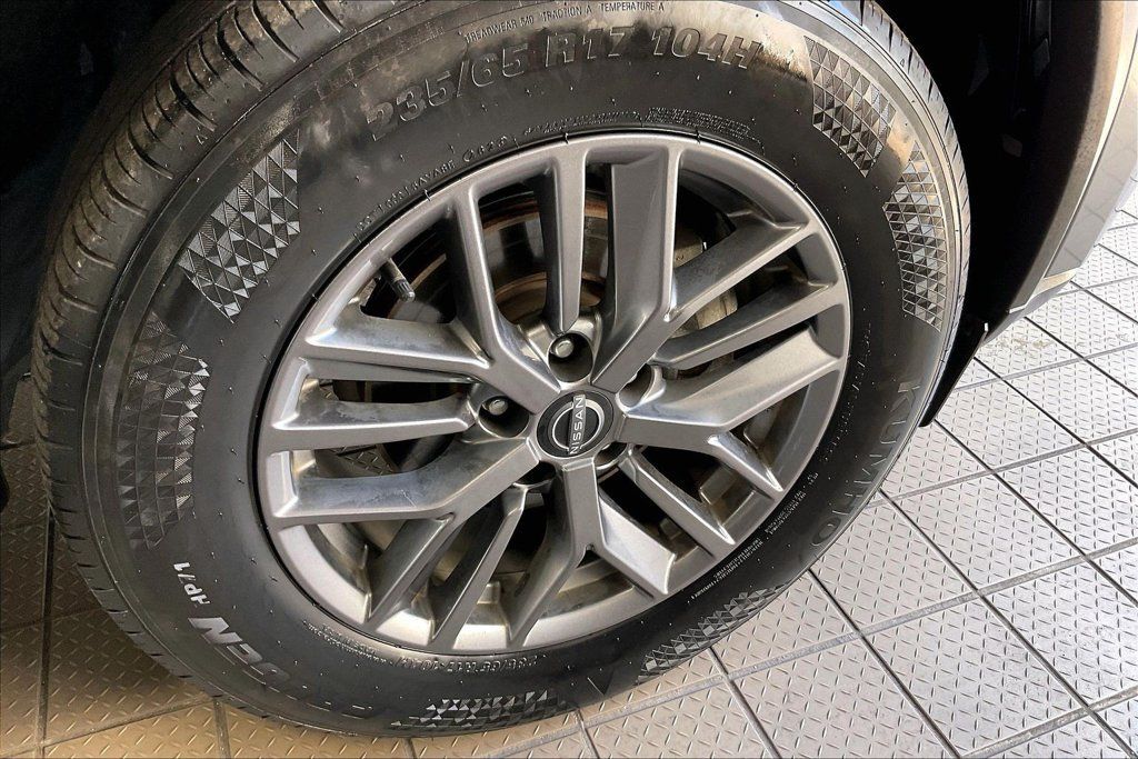 Used 2023 Nissan Rogue S AWD/4WD image 34