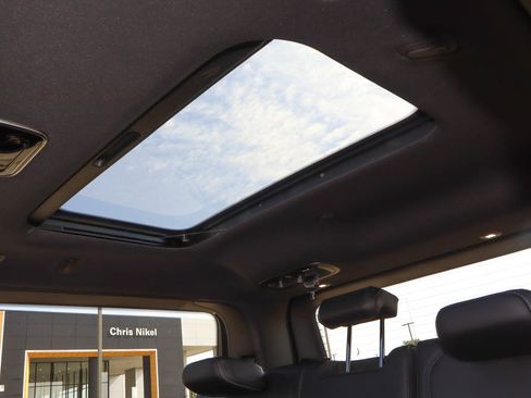 New 2026 Jeep Grand Wagoneer 4WD image 18