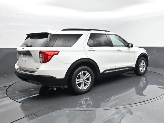 Used 2020 Ford Explorer XLT w/ Equipment Group 202A AWD/4WD image 21