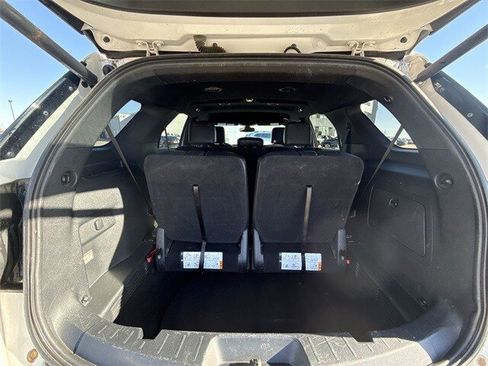 Used 2018 Ford Explorer XLT w/ Equipment Group 202A image 24