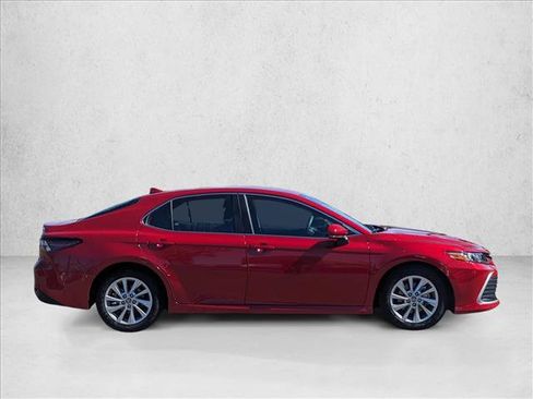 Used 2023 Toyota Camry LE w/ Convenience Package FWD image 4