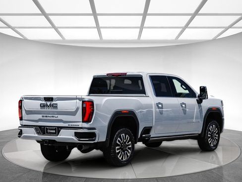 Used 2026 GMC Sierra 2500 Denali Ultimate AWD/4WD image 5
