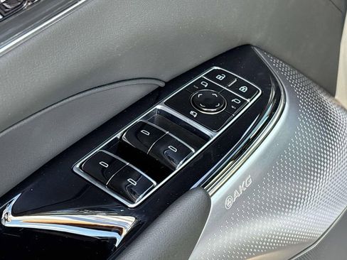 New 2026 Cadillac Lyriq V image 20