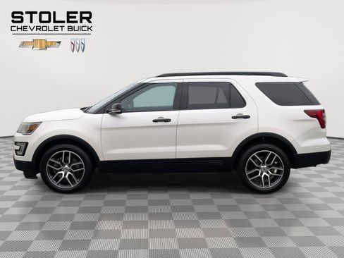 Used 2017 Ford Explorer Sport image 2