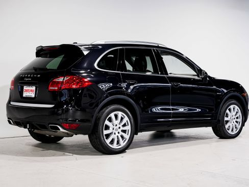 Used 2013 Porsche Cayenne Diesel image 3