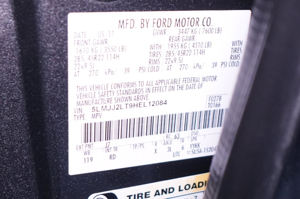 Used 2017 Lincoln Navigator Reserve AWD/4WD image 41
