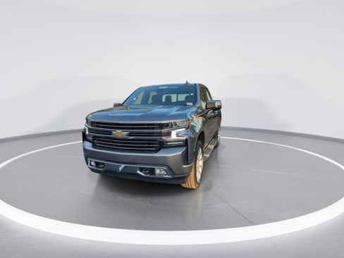 Used 2021 Chevrolet Silverado 1500 High Country image 3