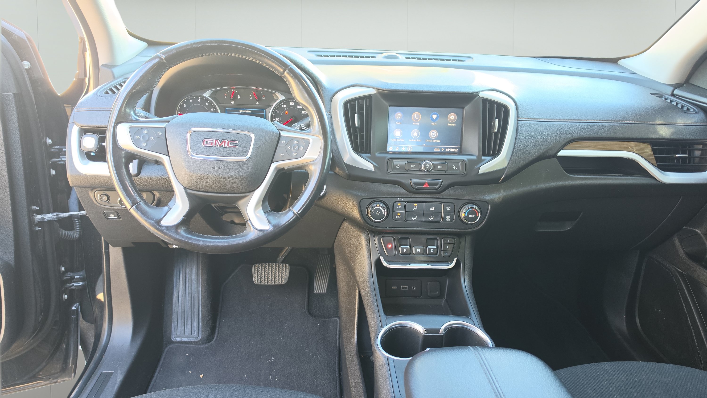 Used 2020 GMC Terrain SLE w/ Elevation Edition FWD image 21