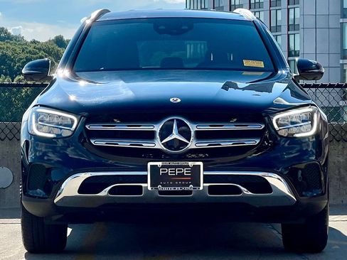Used 2022 Mercedes-Benz GLC 300 4MATIC image 3