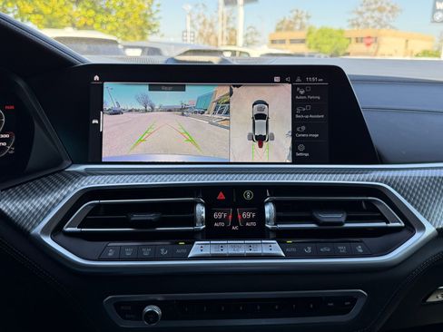 Used 2020 BMW X6 M Competition w/ Executive Package image 30