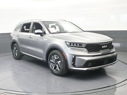 Used 2023 Kia Sorento EX w/ Panoramic Sunroof Package FWD image 9