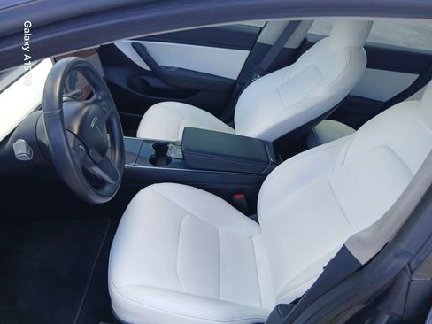 Used 2018 Tesla Model 3 Long Range AWD/4WD image 9