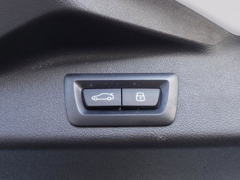 Used 2024 BMW X5 xDrive40i w/ Premium Package image 18