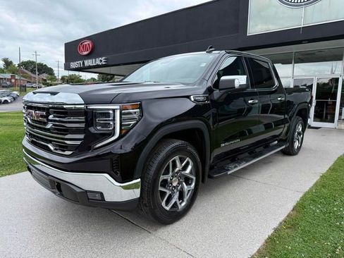 Used 2023 GMC Sierra 1500 SLT AWD/4WD image 23