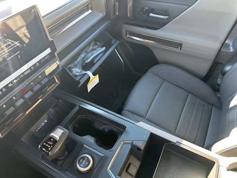 New 2025 GMC Hummer EV 2X image 34