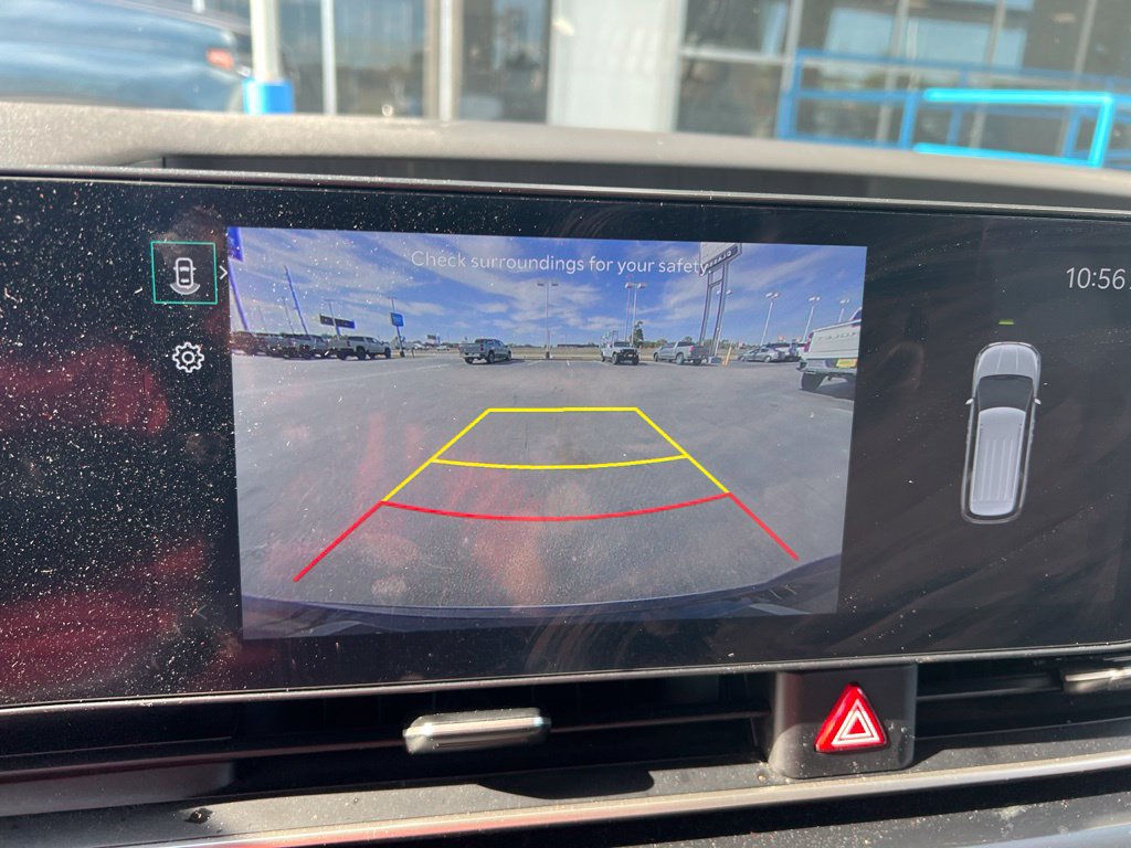 Used 2025 Kia Carnival LX FWD image 10