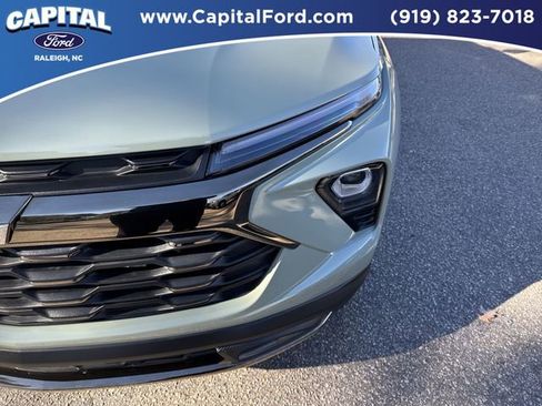 Used 2024 Chevrolet TrailBlazer ACTIV w/ Convenience Package image 11