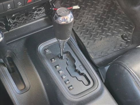 Used 2011 Jeep Wrangler Unlimited Sahara w/ Trailer Tow Group AWD/4WD image 16