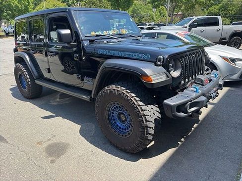 Used 2022 Jeep Wrangler Unlimited Rubicon 4xe w/ Cold Weather Group AWD/4WD image 6