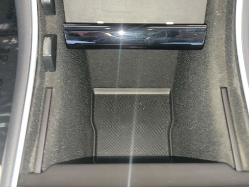 Used 2018 Tesla Model 3 image 24