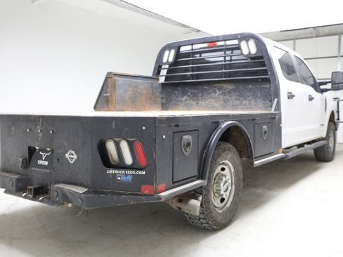 Used 2018 Ford F250 XL w/ Power Equipment Group AWD/4WD image 5
