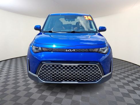 Used 2024 Kia Soul EX w/ Option Group 015 FWD image 2