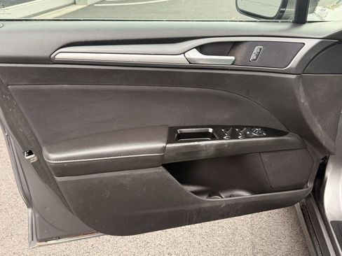 Used 2014 Ford Fusion SE image 28