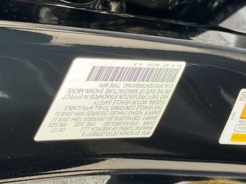 Certified 2024 Honda Pilot Touring image 23