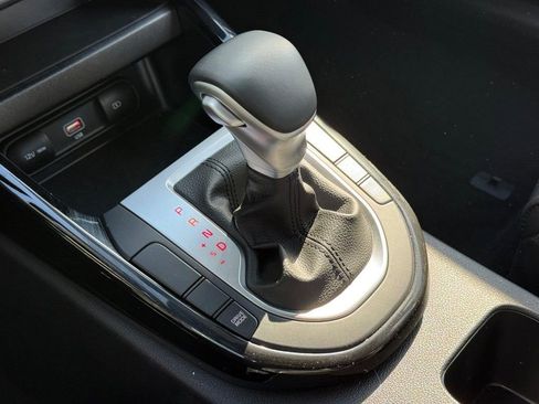 Used 2024 Kia Forte GT-Line image 19