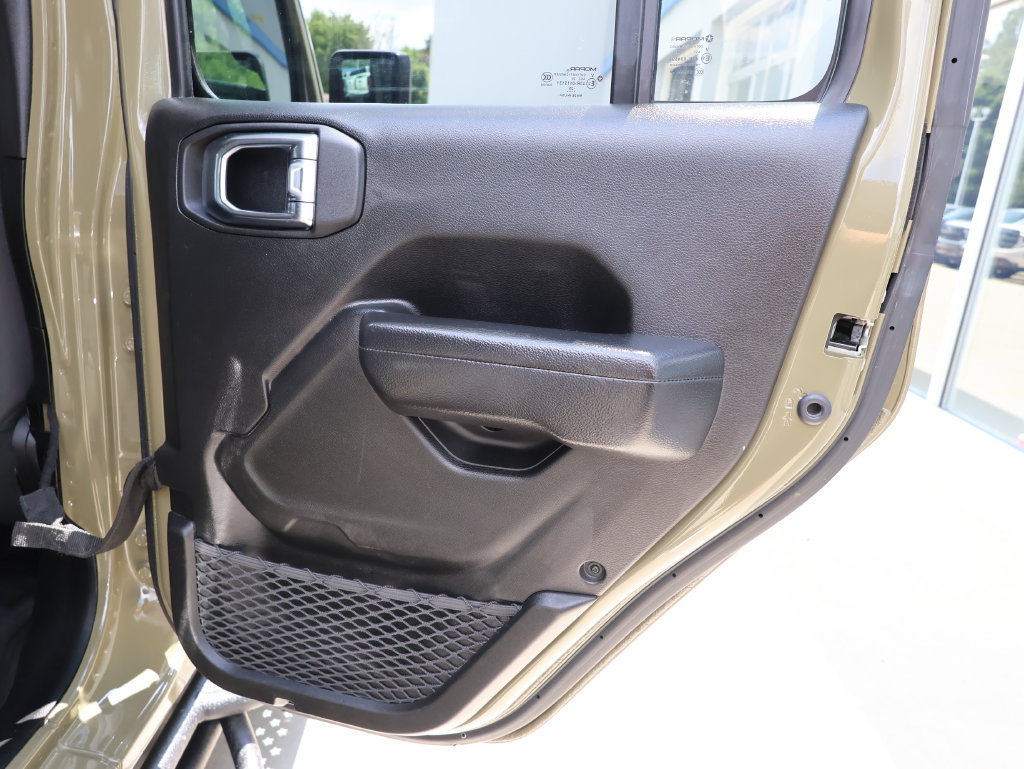 Used 2025 Jeep Wrangler Unlimited Sport AWD/4WD image 29