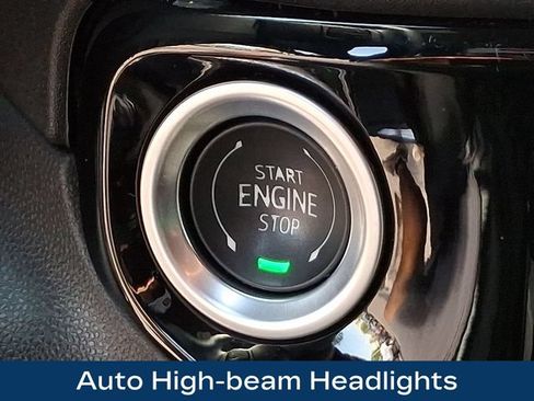 Used 2025 Chevrolet Silverado 1500 LT AWD/4WD image 19
