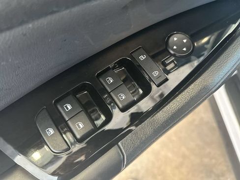 Used 2023 Kia Sportage SX FWD image 17