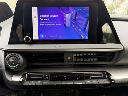 Used 2024 Toyota Prius LE image 25