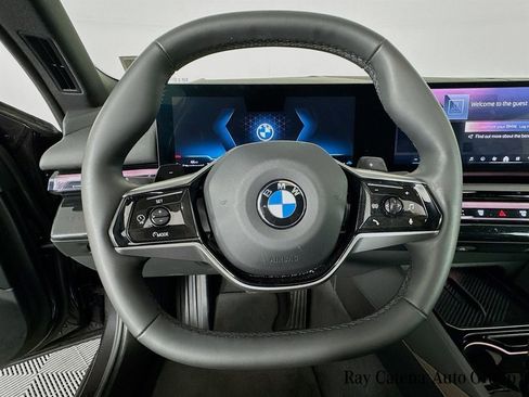 Used 2024 BMW 540i xDrive w/ Premium Package image 11