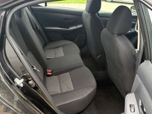 Used 2025 Nissan Sentra SV FWD image 27