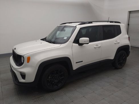 Used 2020 Jeep Renegade Altitude FWD image 2