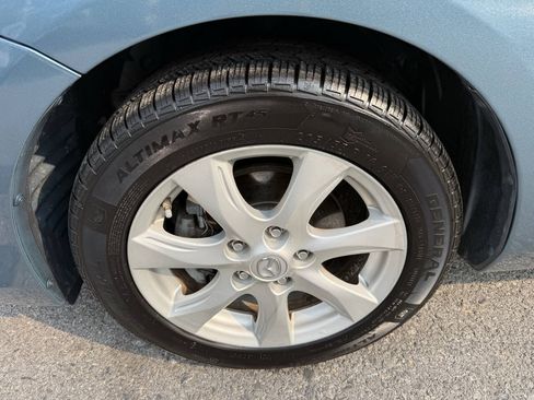 Used 2010 MAZDA MAZDA3 i Touring FWD image 25