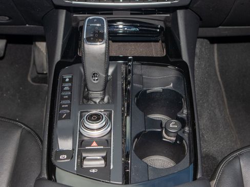 Used 2019 Maserati Levante image 24