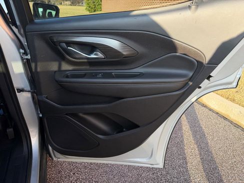 Used 2018 GMC Terrain SLT w/ Preferred Package image 40