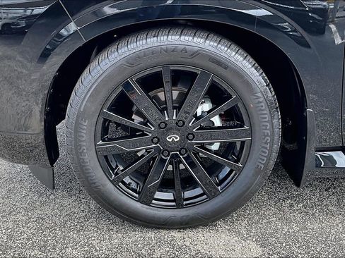 Certified 2026 INFINITI QX80 Autograph w/ Premium Cargo Package image 13