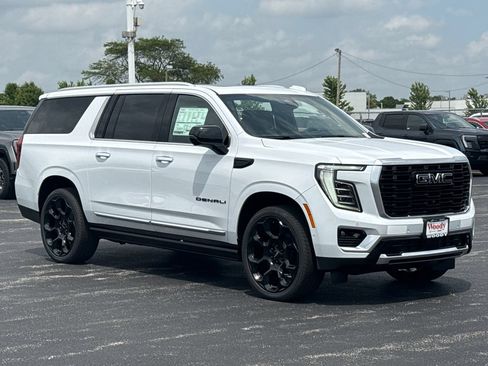 New 2026 GMC Yukon XL Denali w/ Denali Reserve Package AWD/4WD image 6