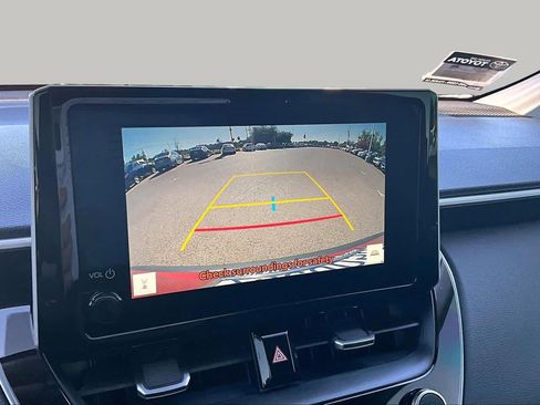 Used 2025 Toyota Corolla Cross XLE w/ Convenience Package FWD image 26